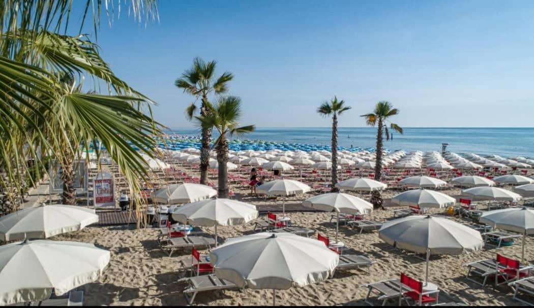 Relais Concorde Aparthotel Grottammare Bagian luar foto