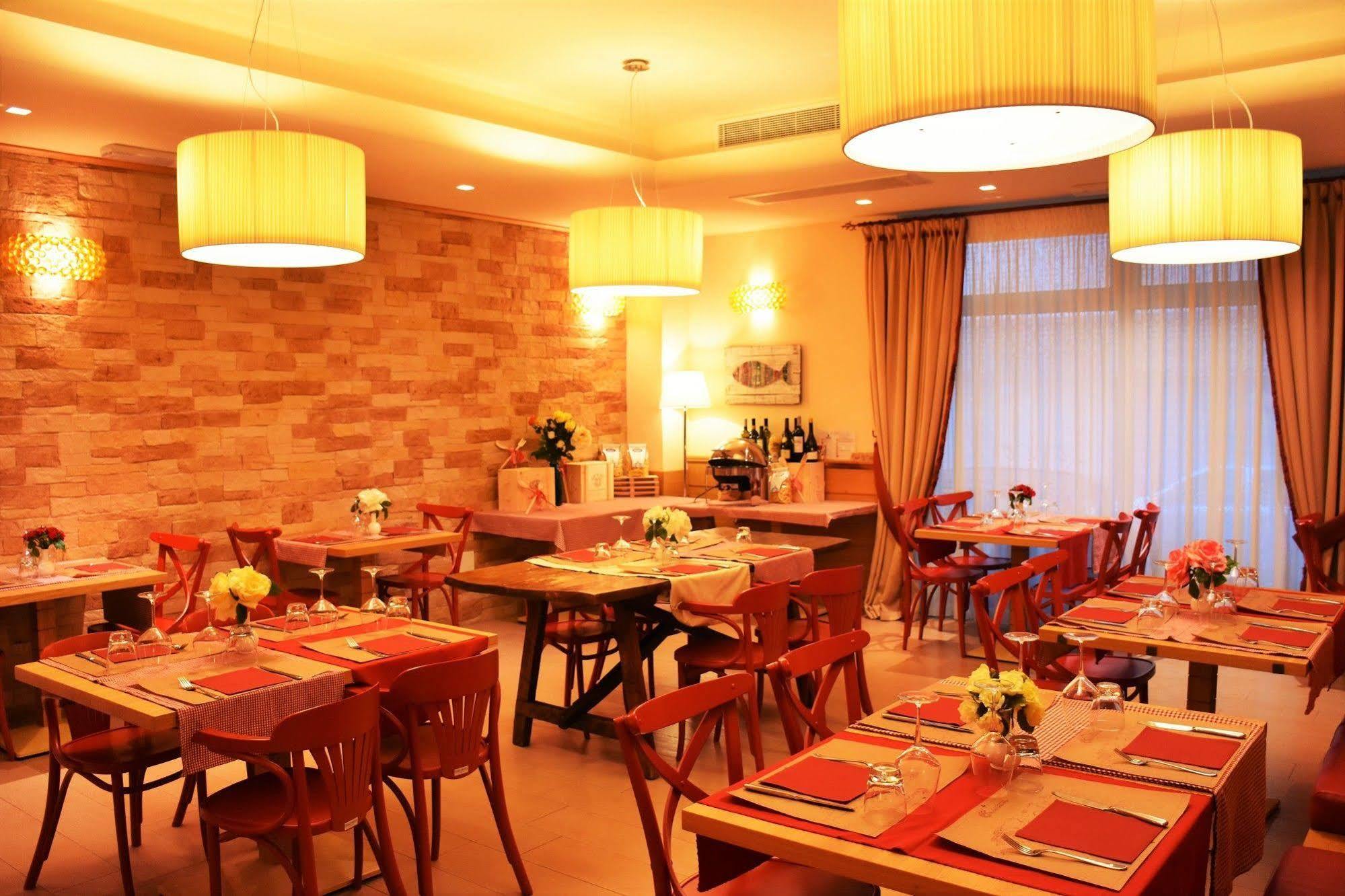 Relais Concorde Aparthotel Grottammare Bagian luar foto